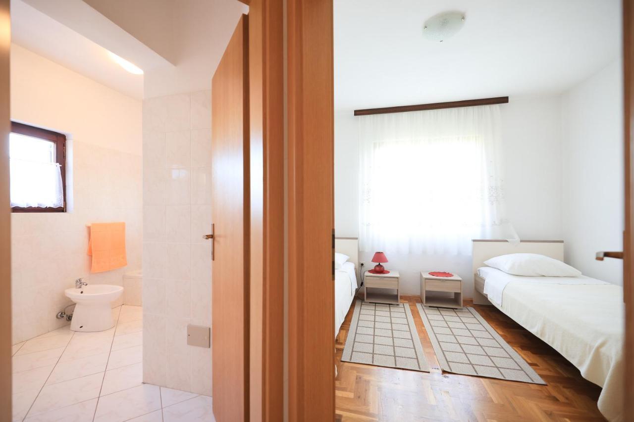 Apartment Ana Petrcane
