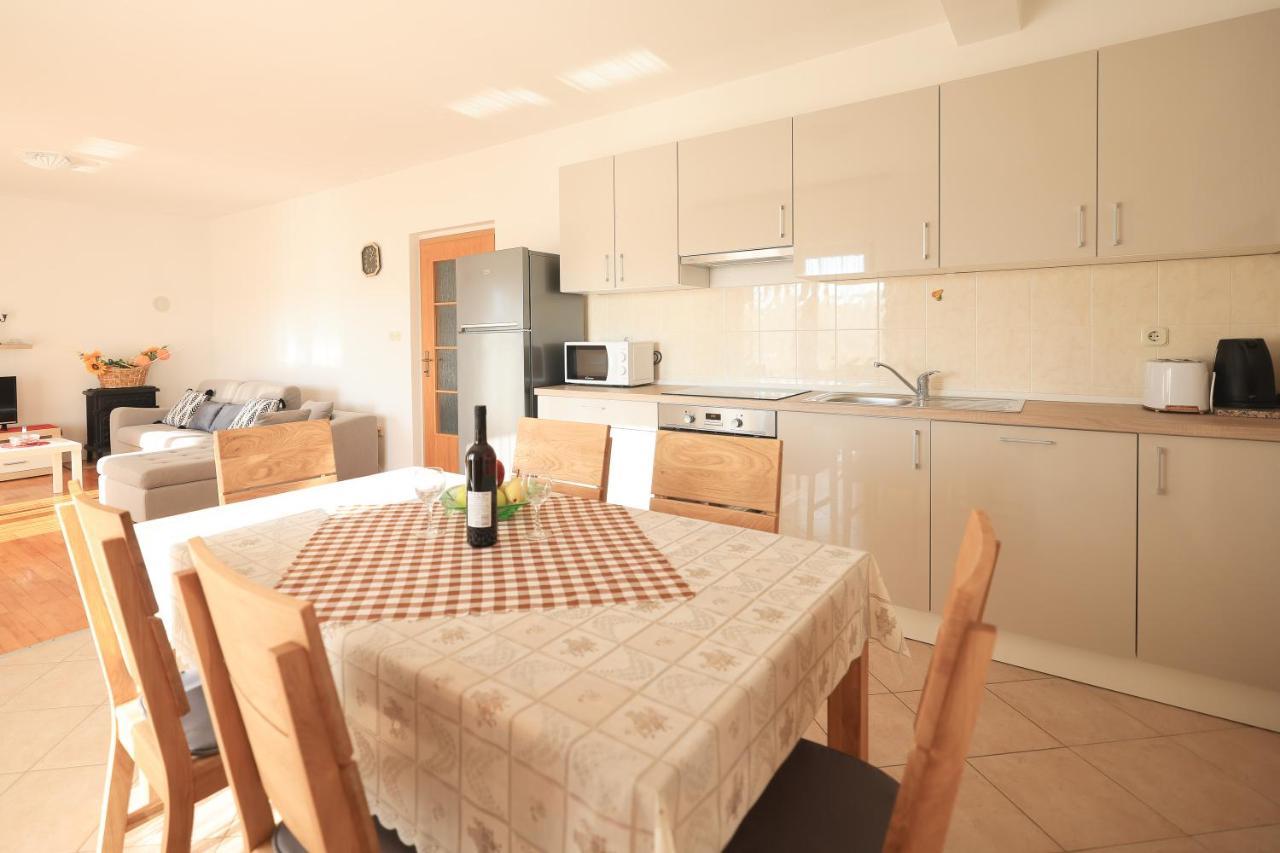 Ana Apartment