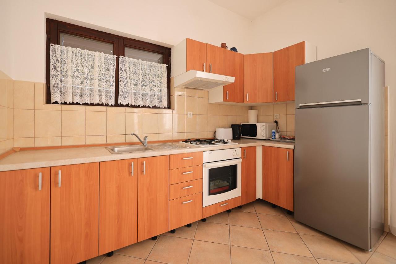 Apartment Ana