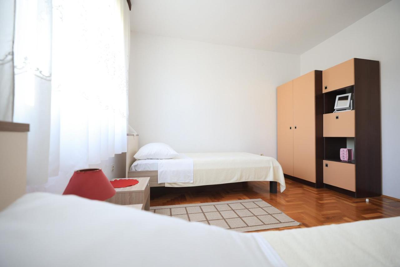 Apartment Ana