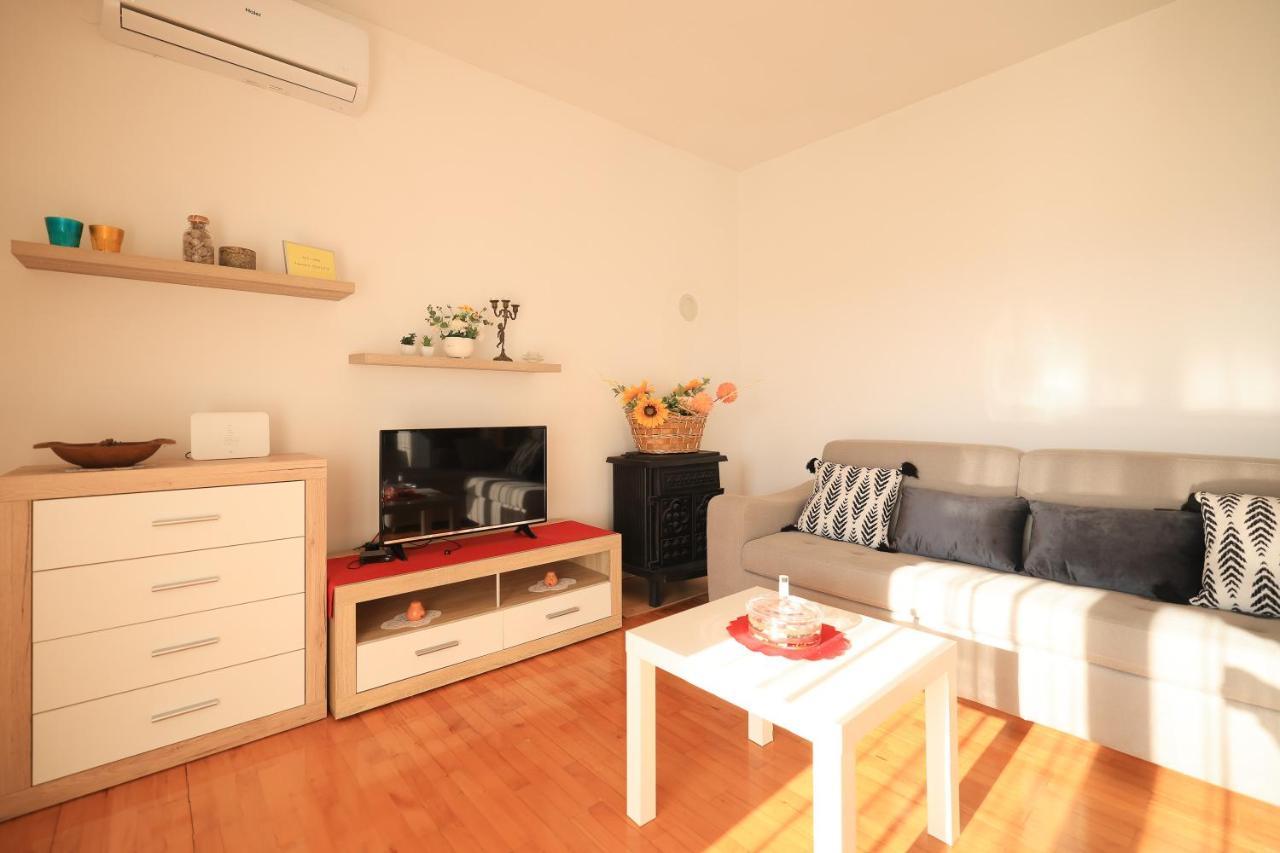 Ana Apartment