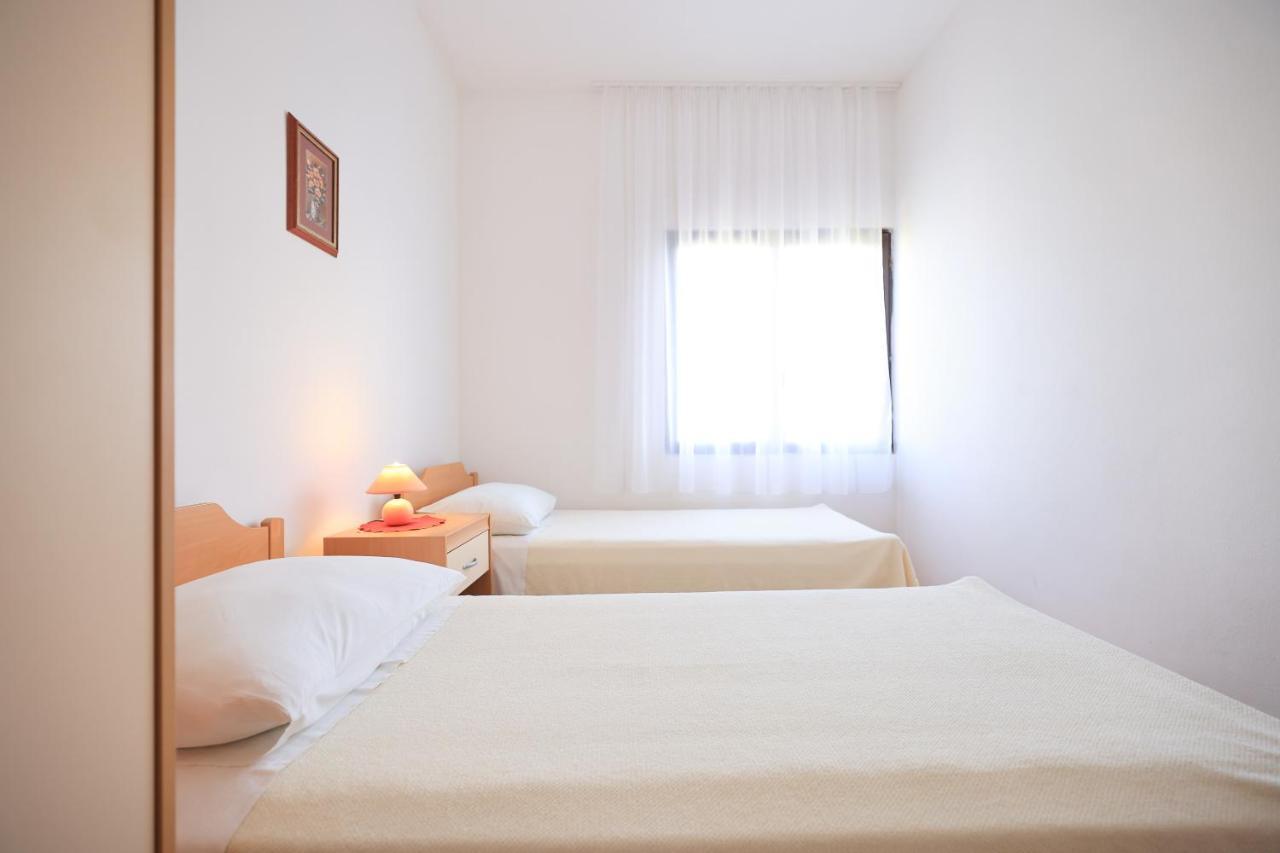 Apartment Ana